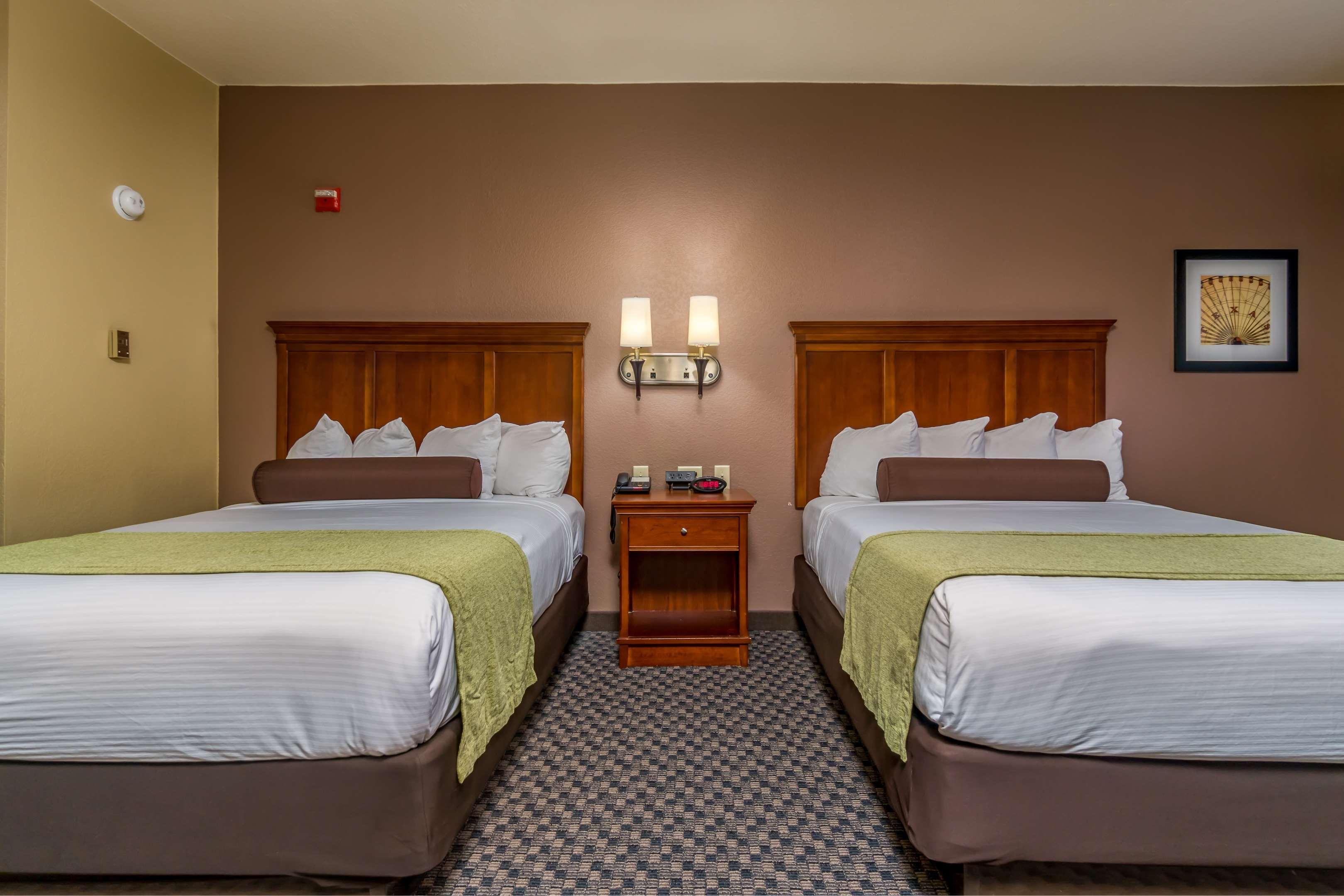 Best Western Plus Shamrock Inn & Suites Εξωτερικό φωτογραφία