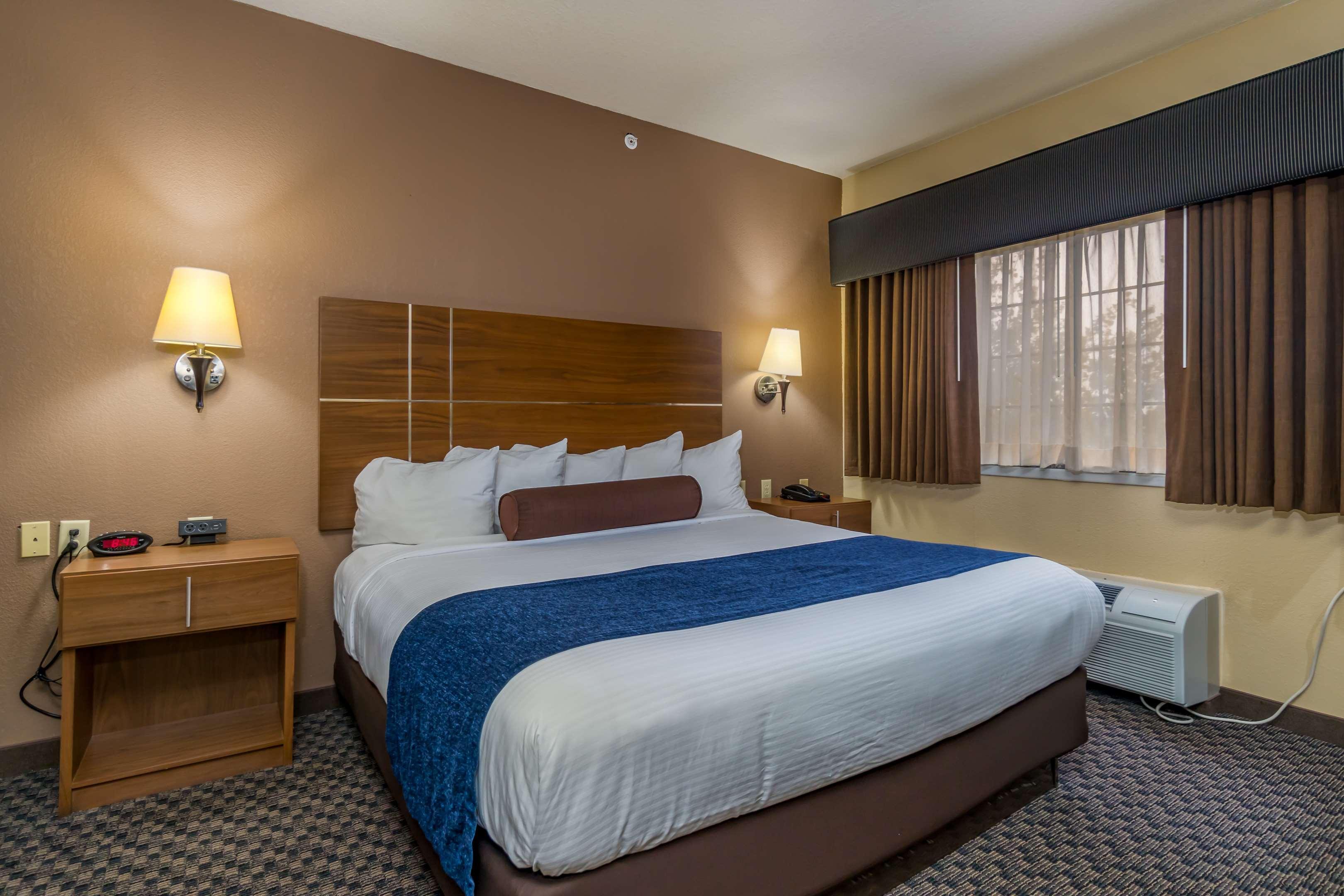 Best Western Plus Shamrock Inn & Suites Εξωτερικό φωτογραφία