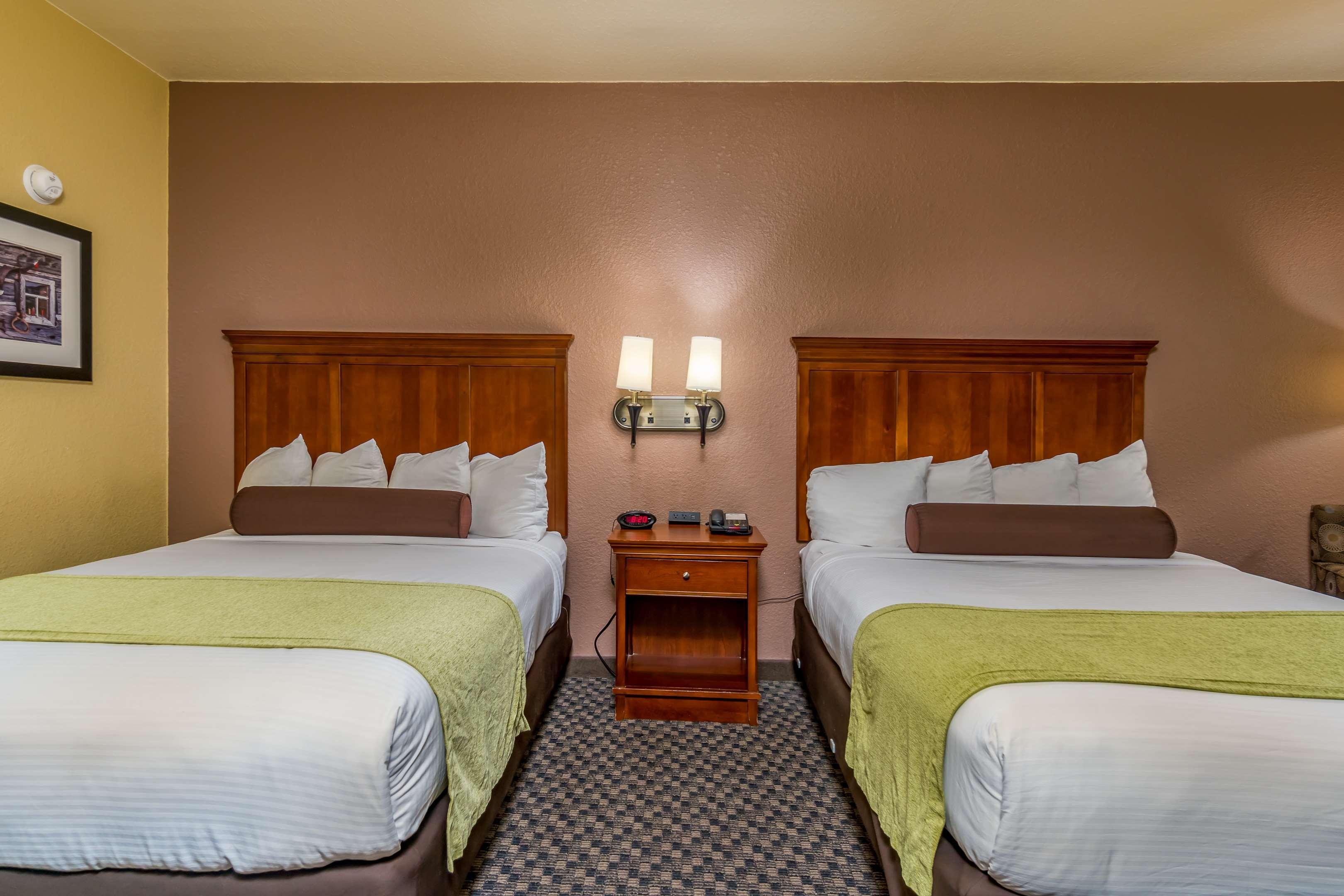 Best Western Plus Shamrock Inn & Suites Εξωτερικό φωτογραφία