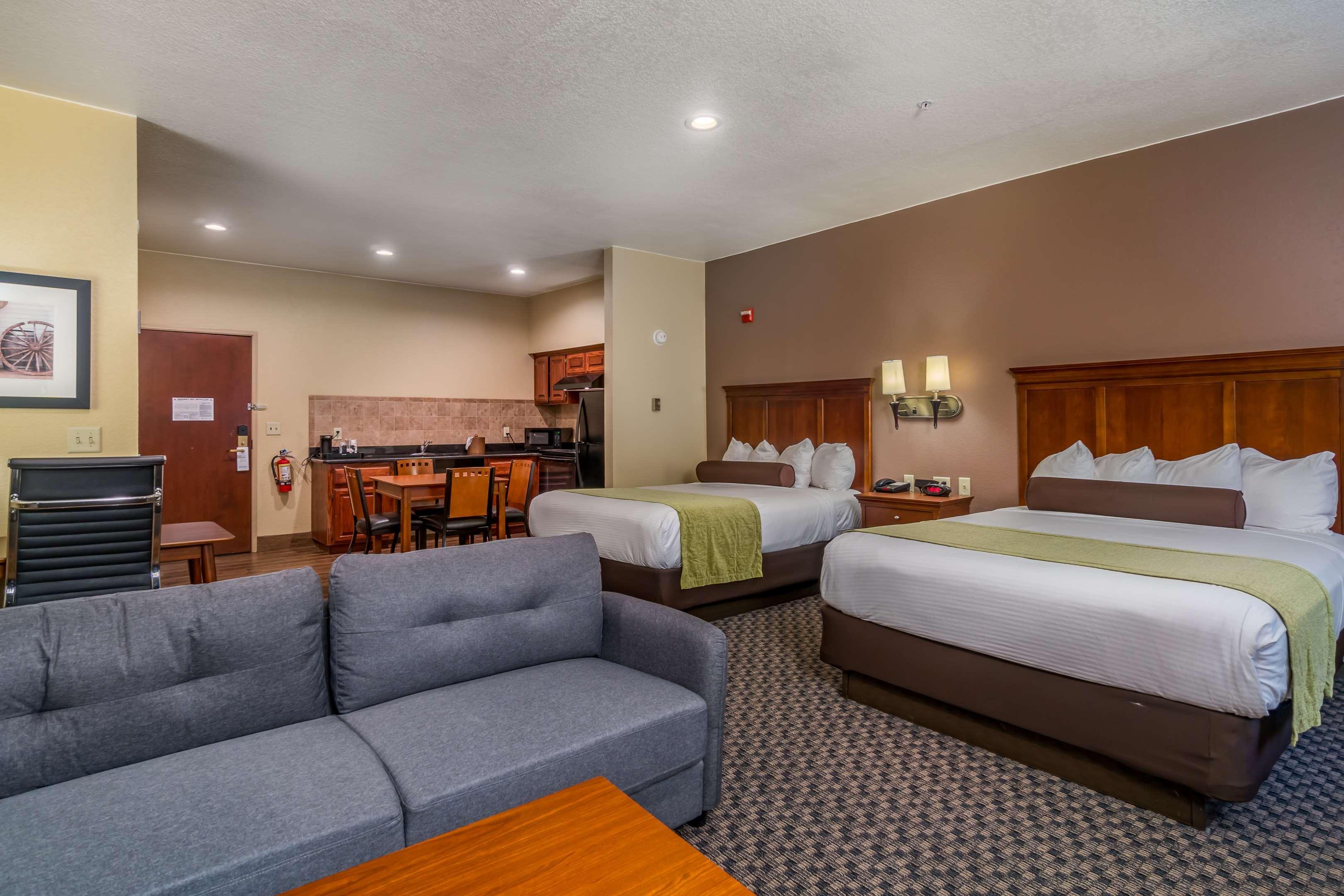 Best Western Plus Shamrock Inn & Suites Εξωτερικό φωτογραφία